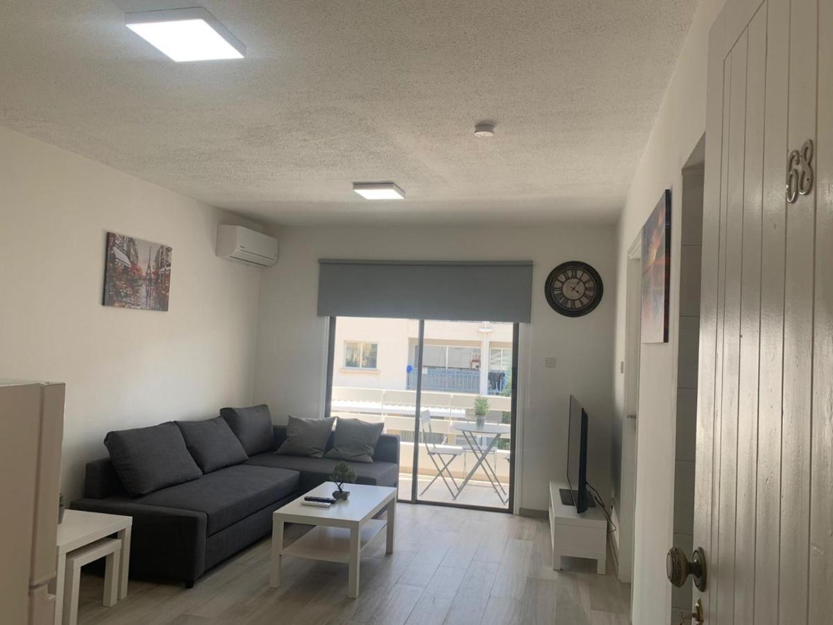 Prestige Worldwide Apartments 圣纳帕 外观 照片